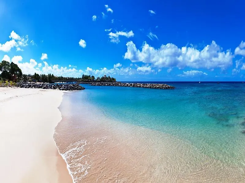 Port Ferdinand Luxury Resort And Residences St. Peter