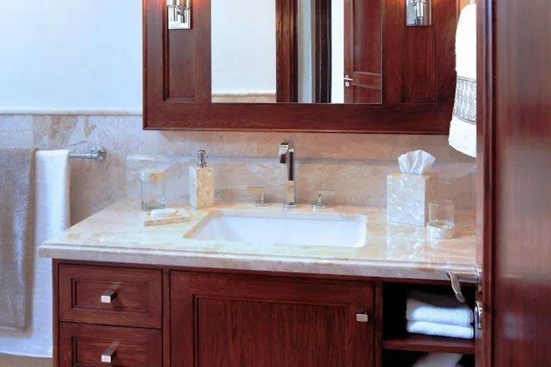 Port Ferdinand Luxury Resort And Residences St. Peter